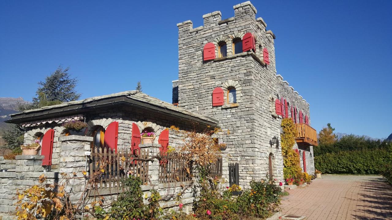 Castel De Daval Acomodação com café da manhã Sierre Exterior foto