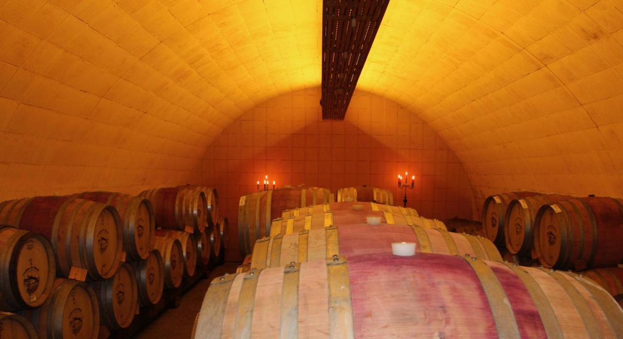 Castel De Daval Acomodação com café da manhã Sierre Exterior foto