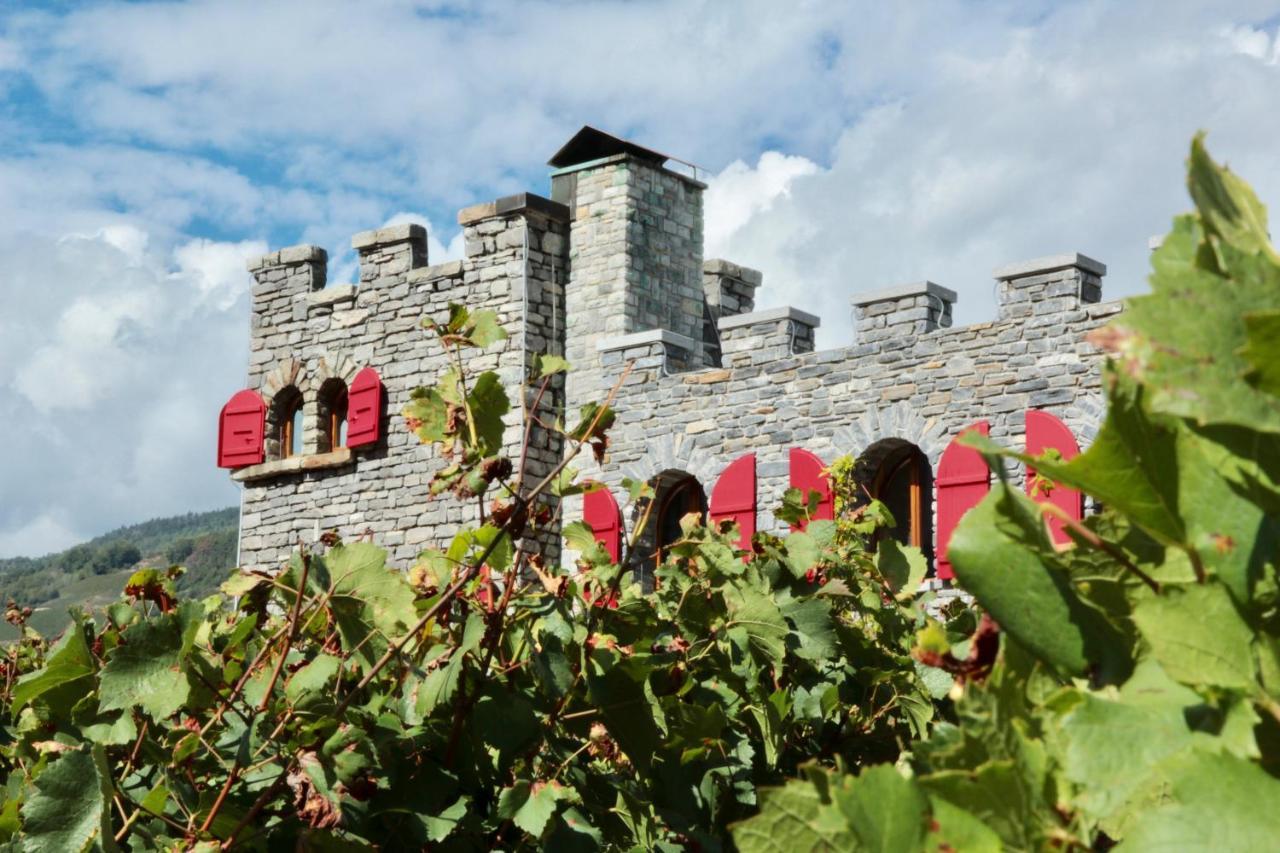 Castel De Daval Acomodação com café da manhã Sierre Exterior foto