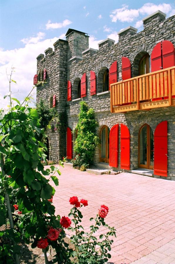 Castel De Daval Acomodação com café da manhã Sierre Exterior foto