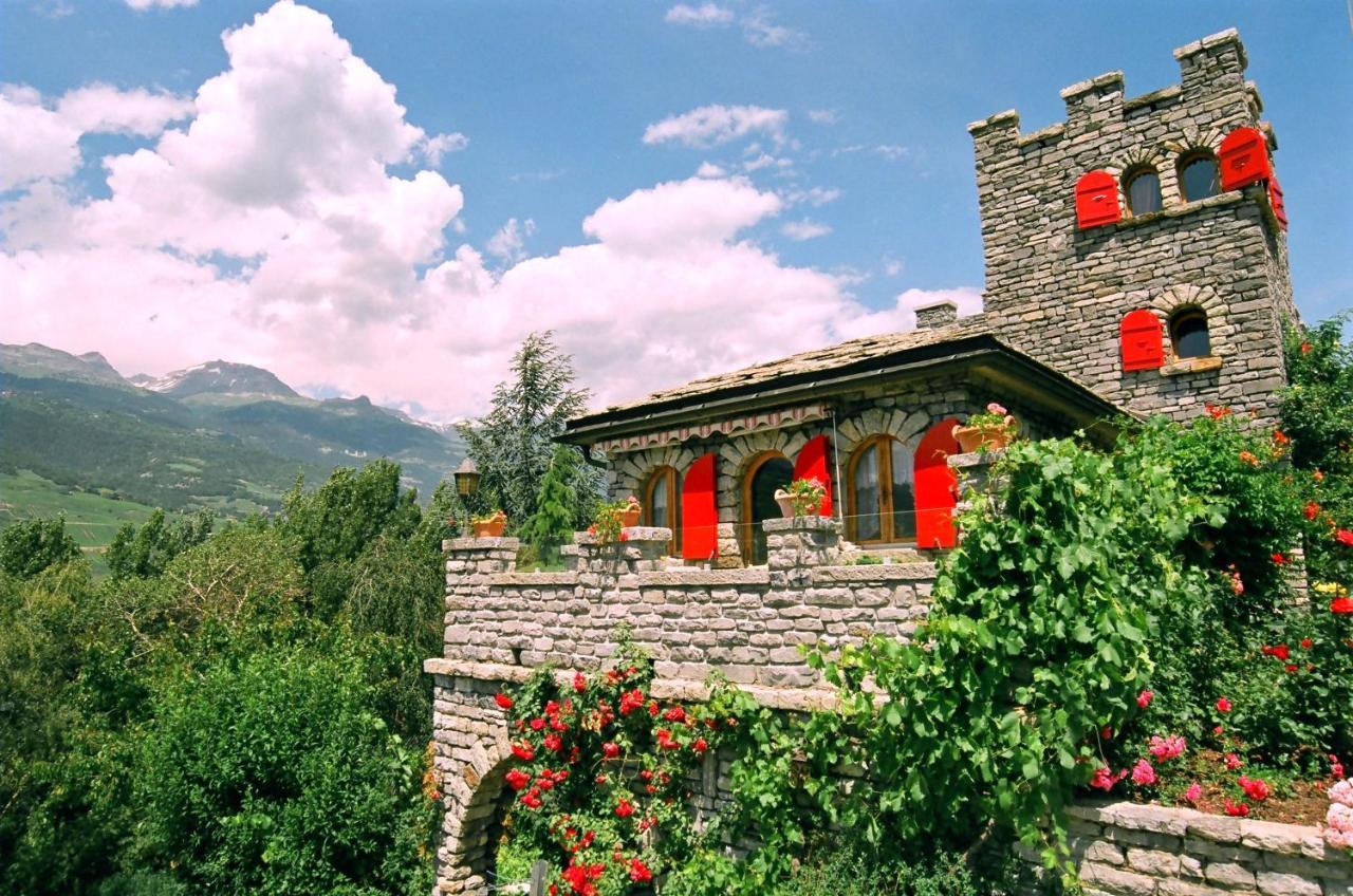 Castel De Daval Acomodação com café da manhã Sierre Exterior foto