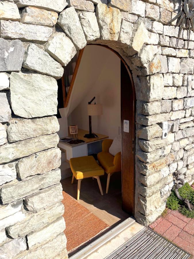 Castel De Daval Acomodação com café da manhã Sierre Exterior foto
